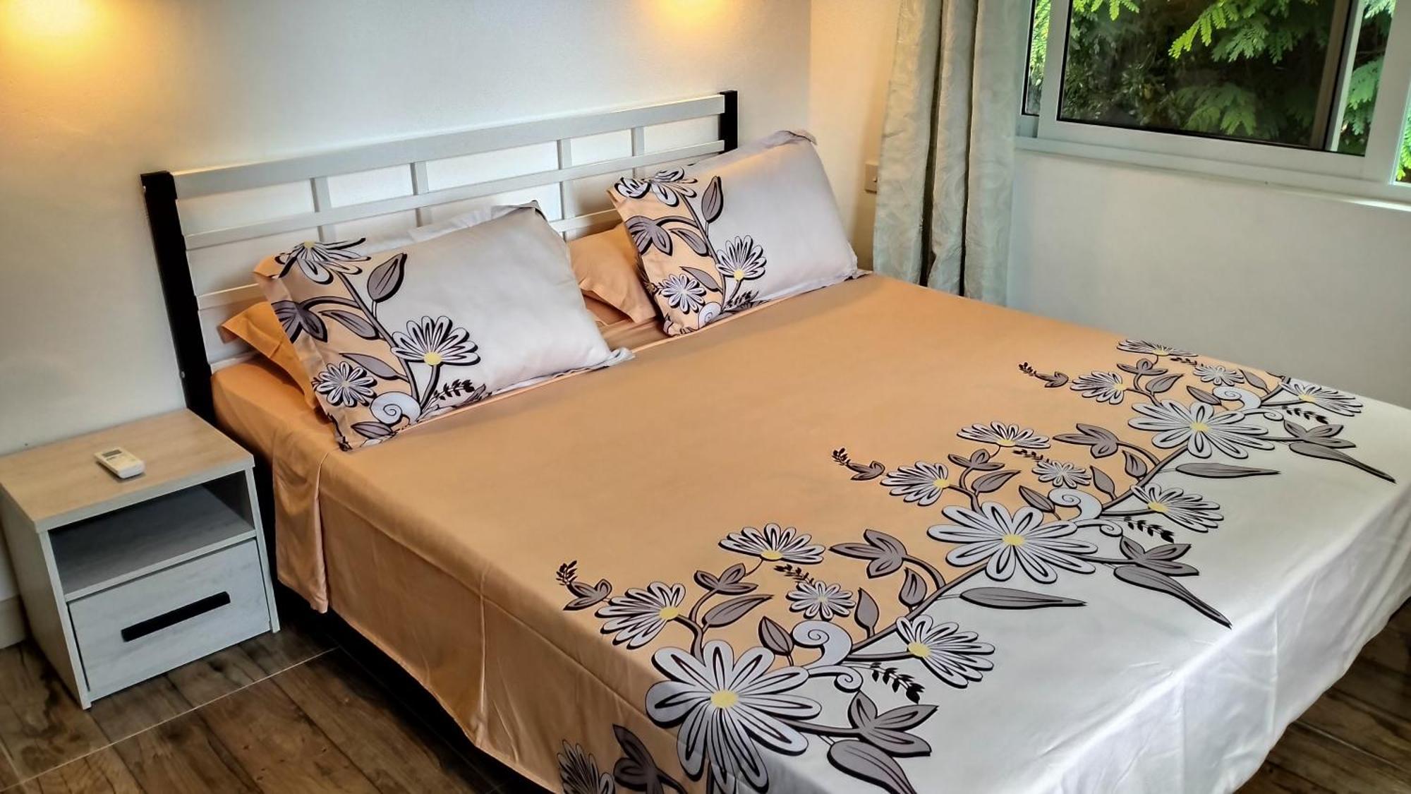 Dovass Self Catering Apartments Takamaka Phòng bức ảnh