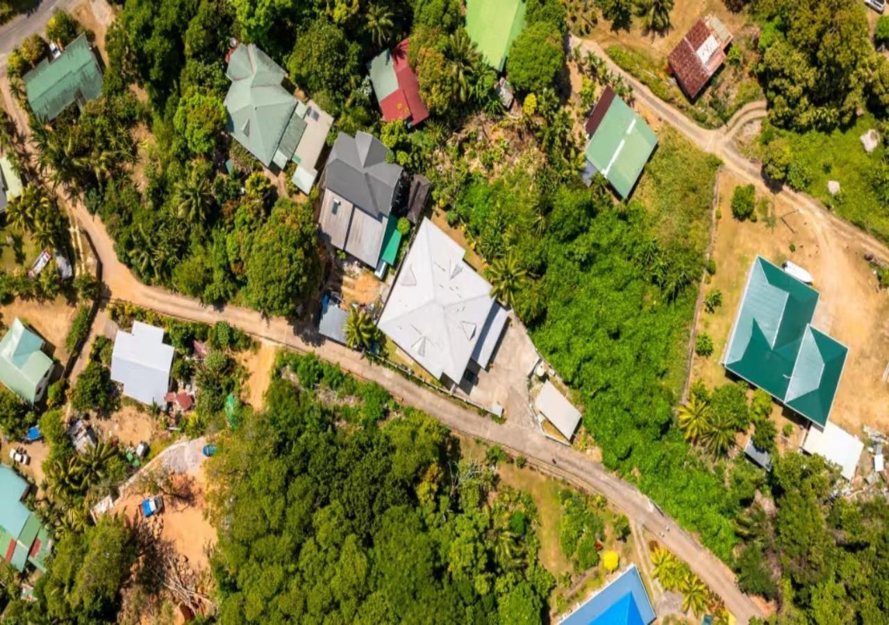Dovass Self Catering Apartments Takamaka Ngoại thất bức ảnh