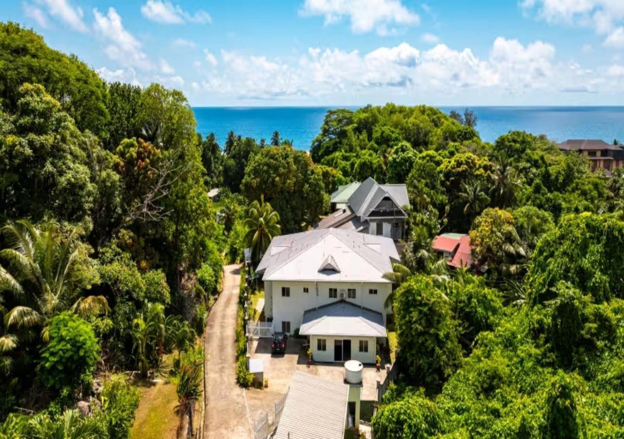 Dovass Self Catering Apartments Takamaka Ngoại thất bức ảnh